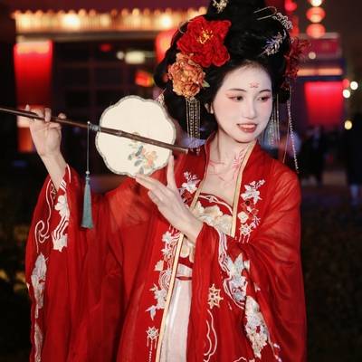 汉服模特