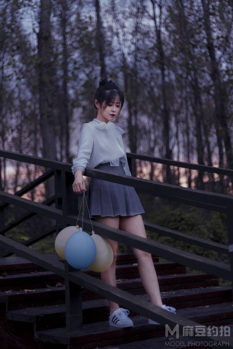 情绪模特