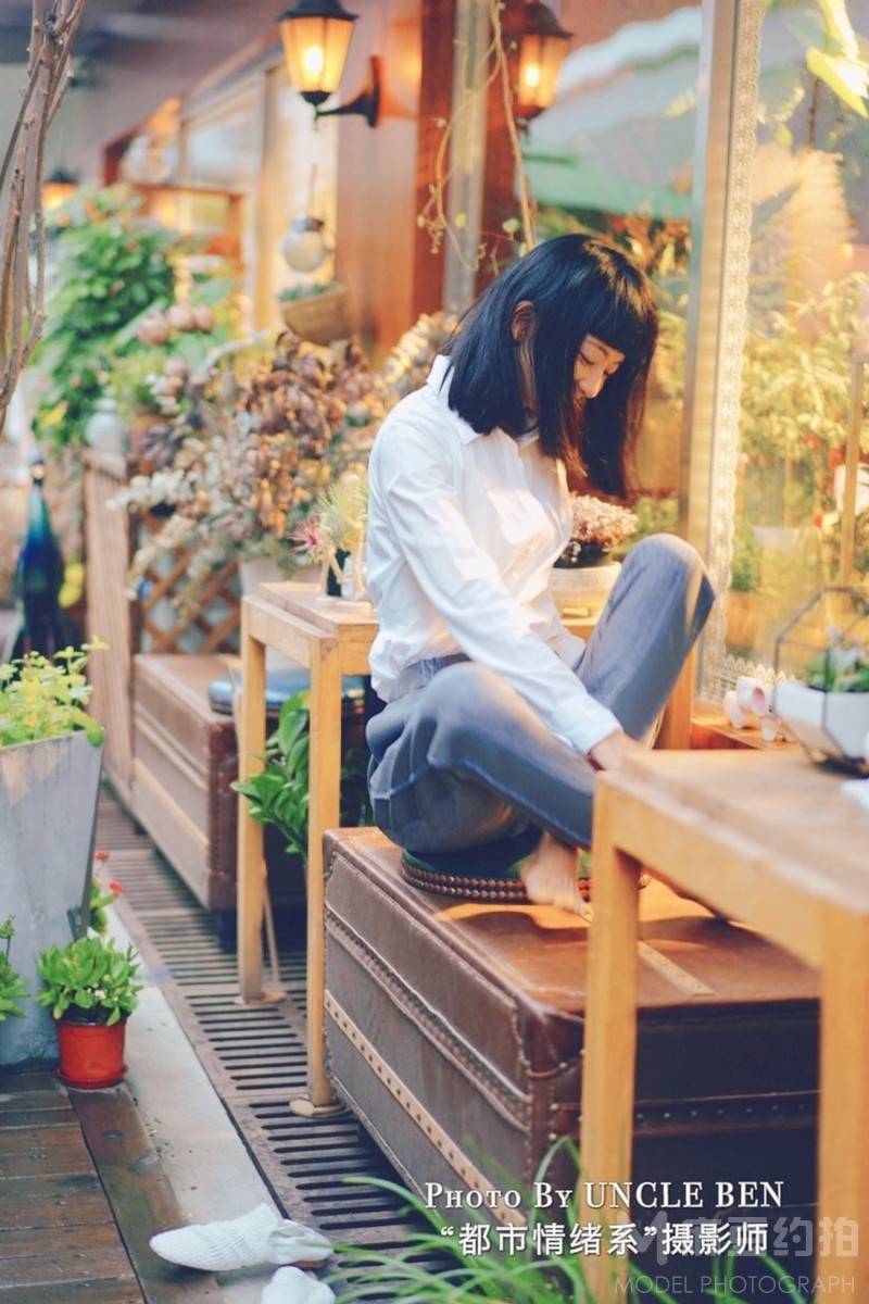 情绪模特