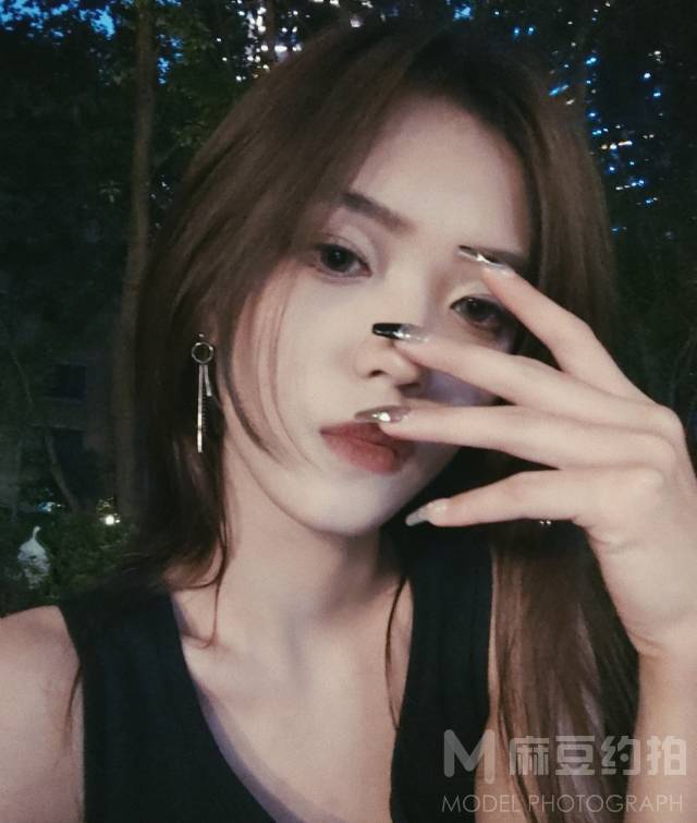妆容模特