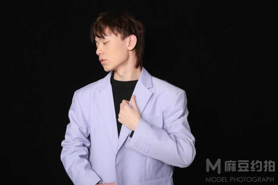 黑白模特