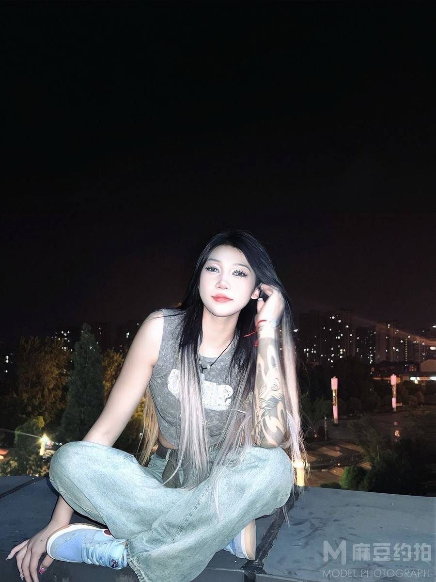 夜景模特