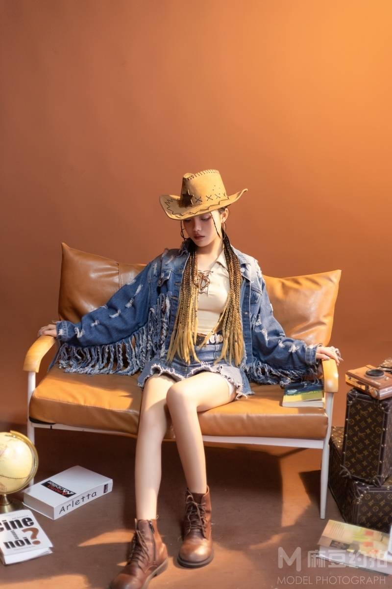 黑白模特
