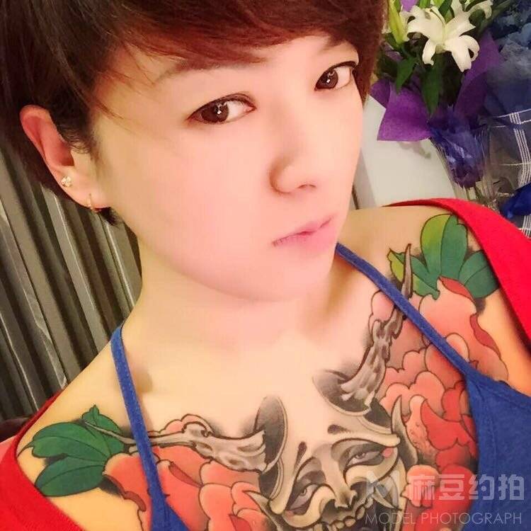 暗黑模特