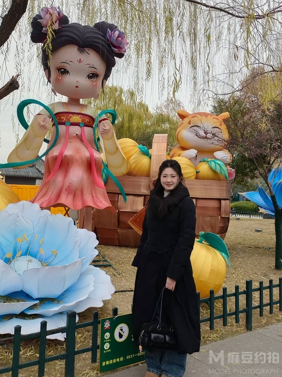 校园模特