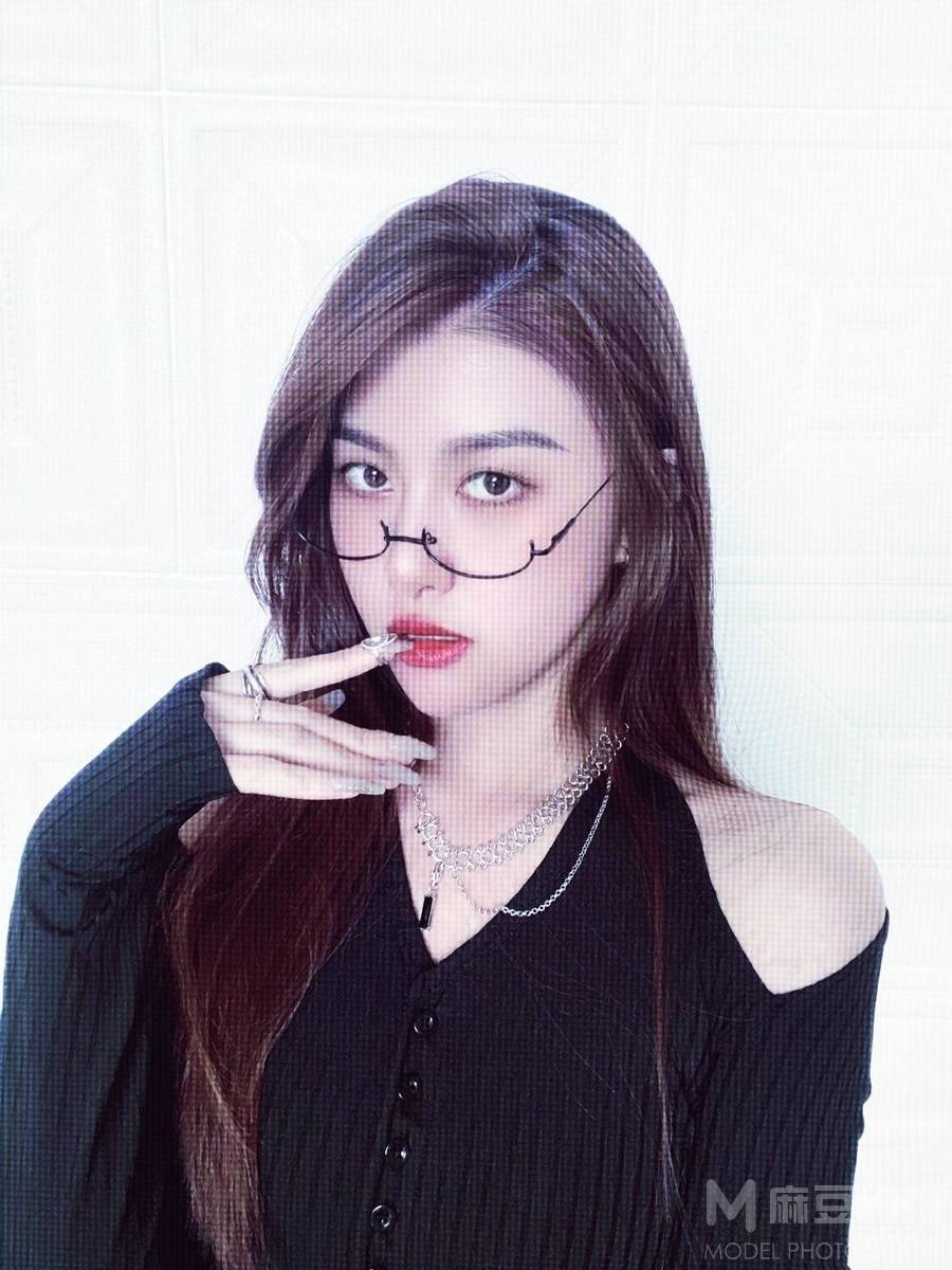 暗黑模特