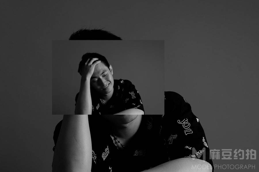 情绪模特