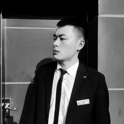 黑白模特