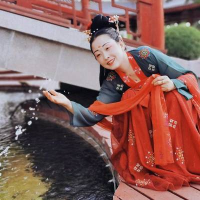 汉服模特