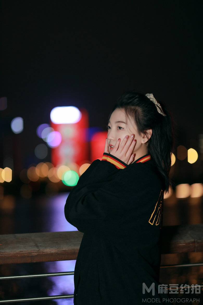 夜景模特