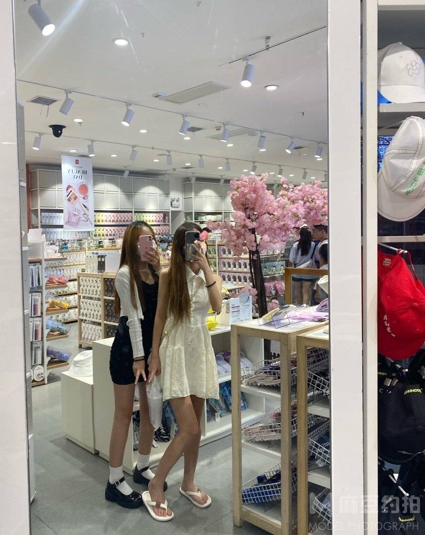 清新模特