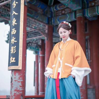 汉服模特