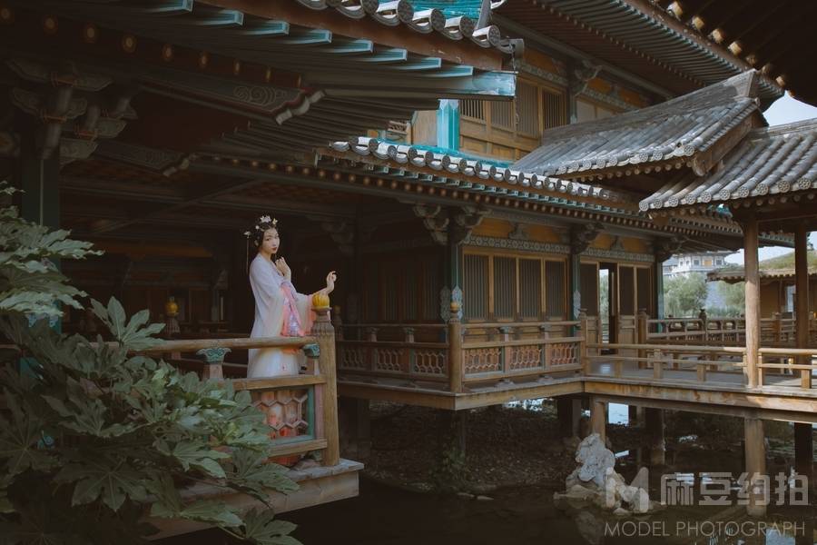 汉服模特