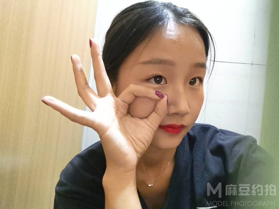纪实模特