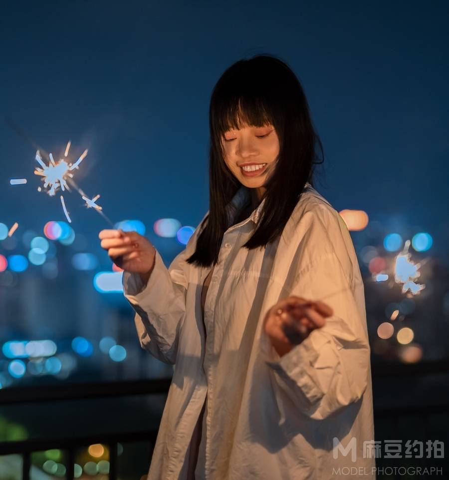 夜景模特