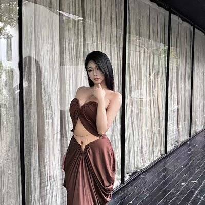 黑白模特