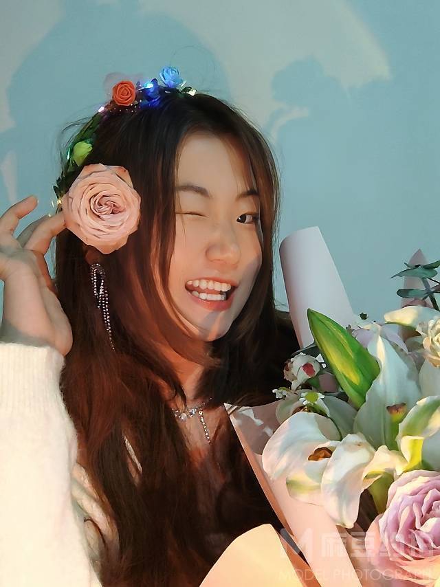 情绪模特