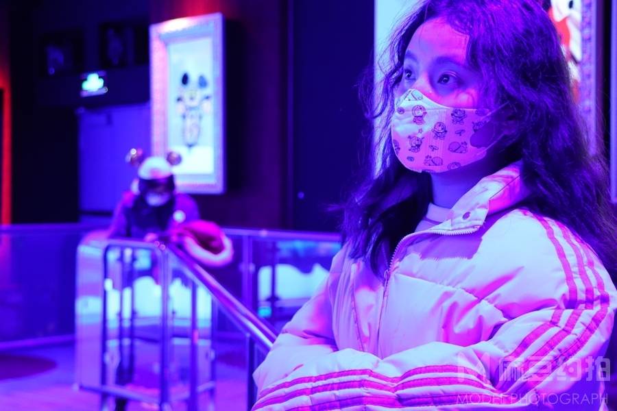 情绪模特
