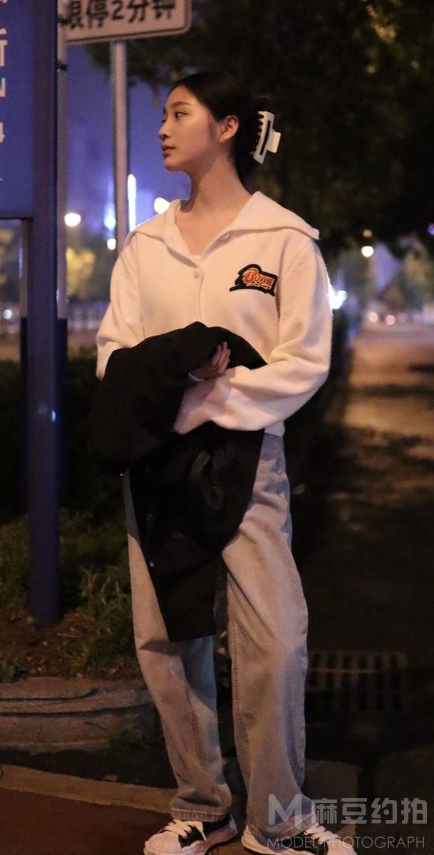 黑白模特