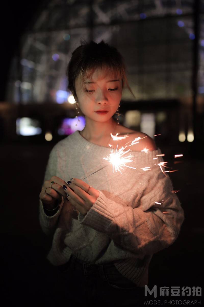夜景模特