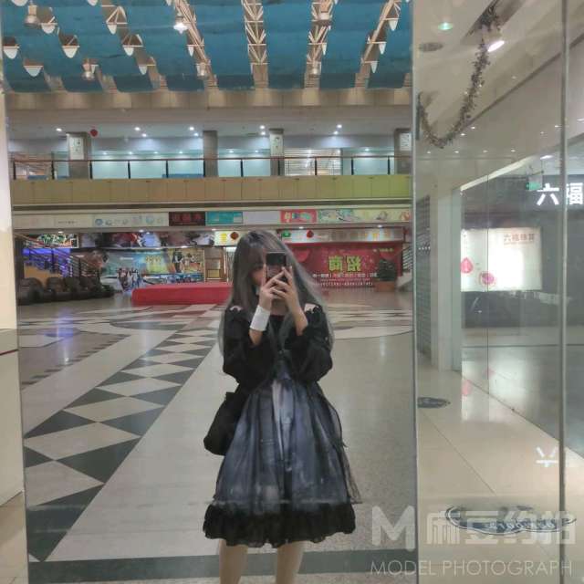 暗黑模特