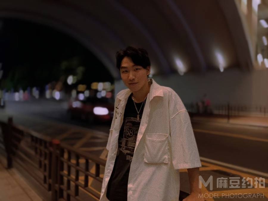 夜景模特