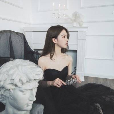黑白模特