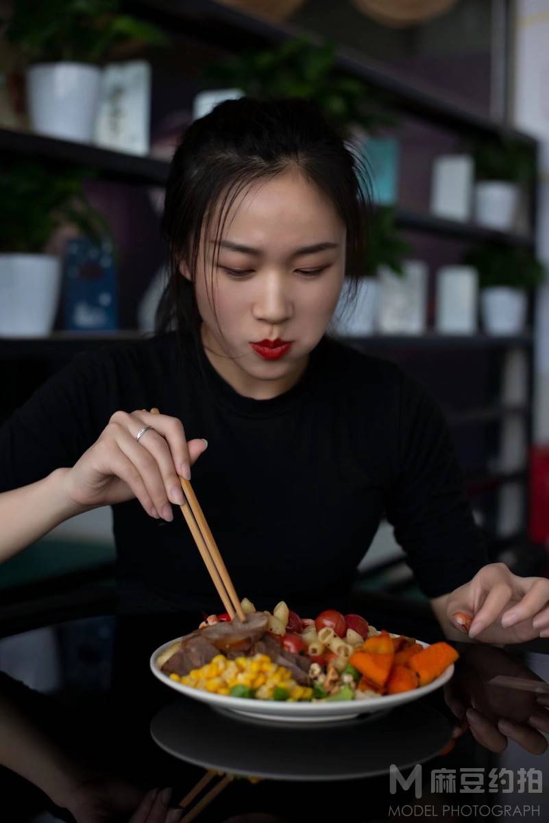 纪实模特
