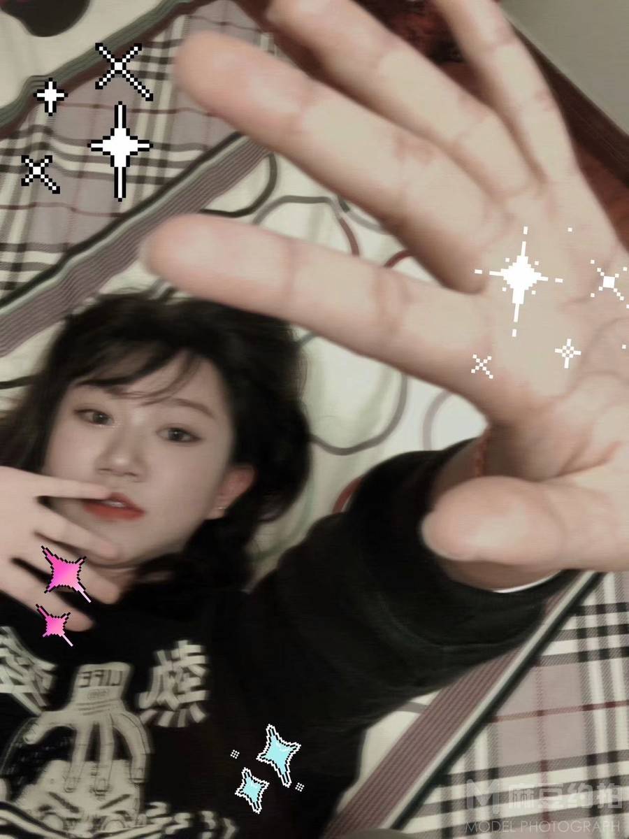 情绪模特
