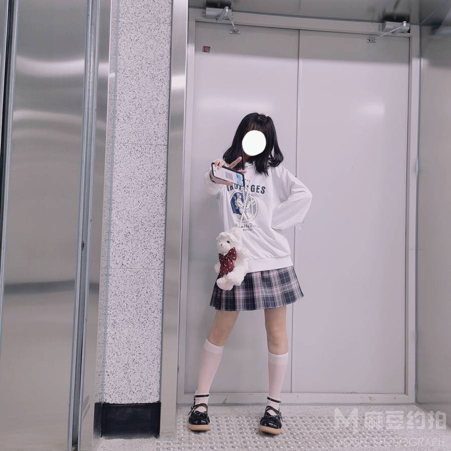 校园模特