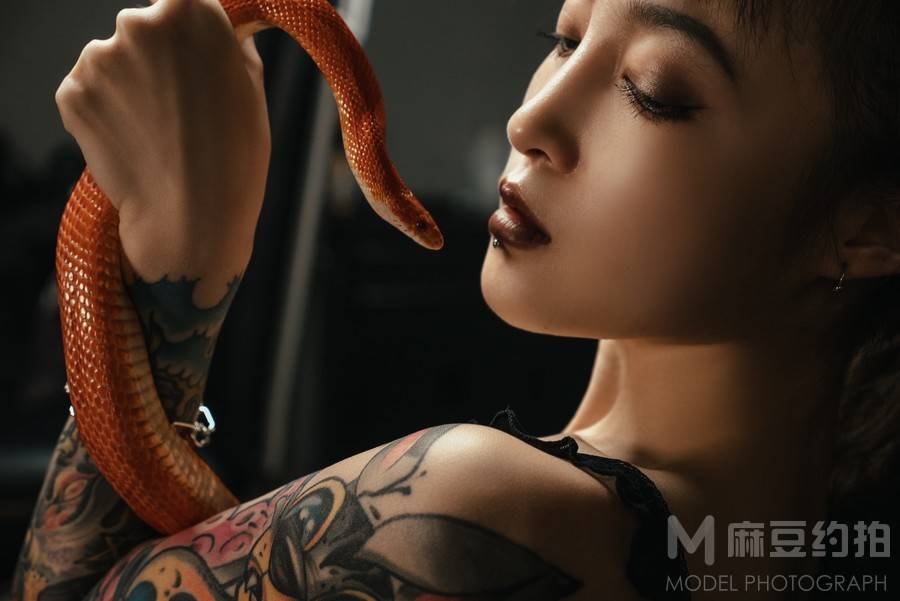 暗黑模特