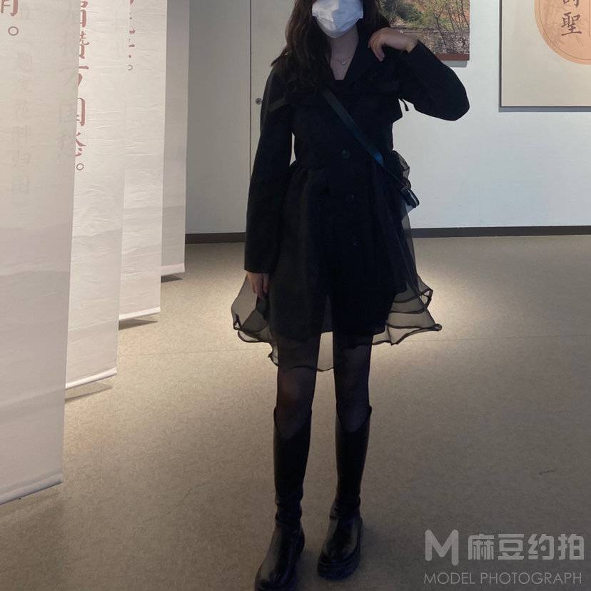 黑白模特