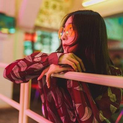 情绪模特
