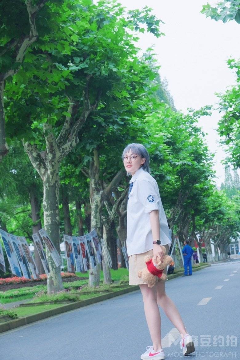 校园模特