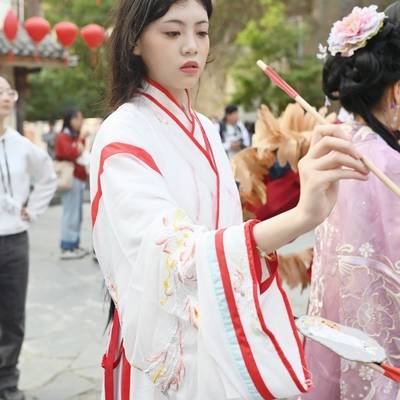 汉服模特