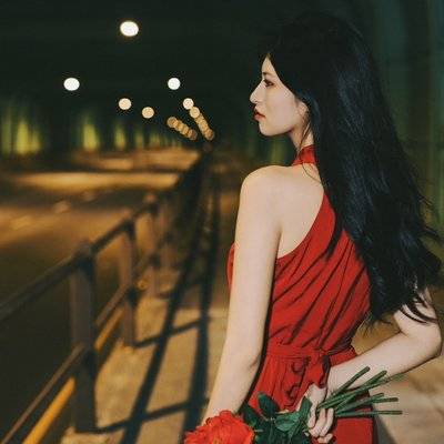 情绪模特