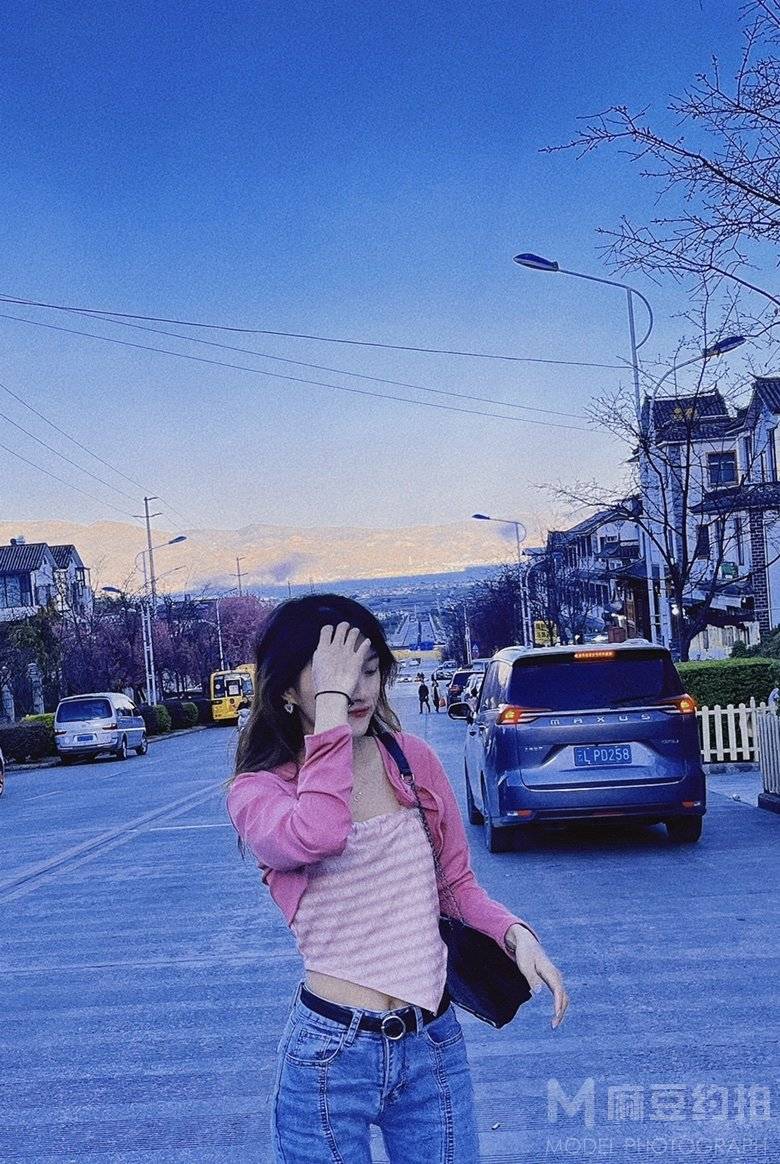 清新模特