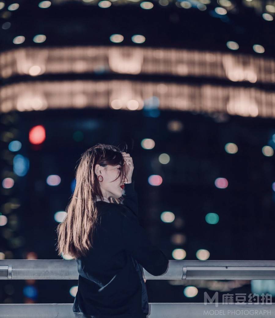 夜景模特