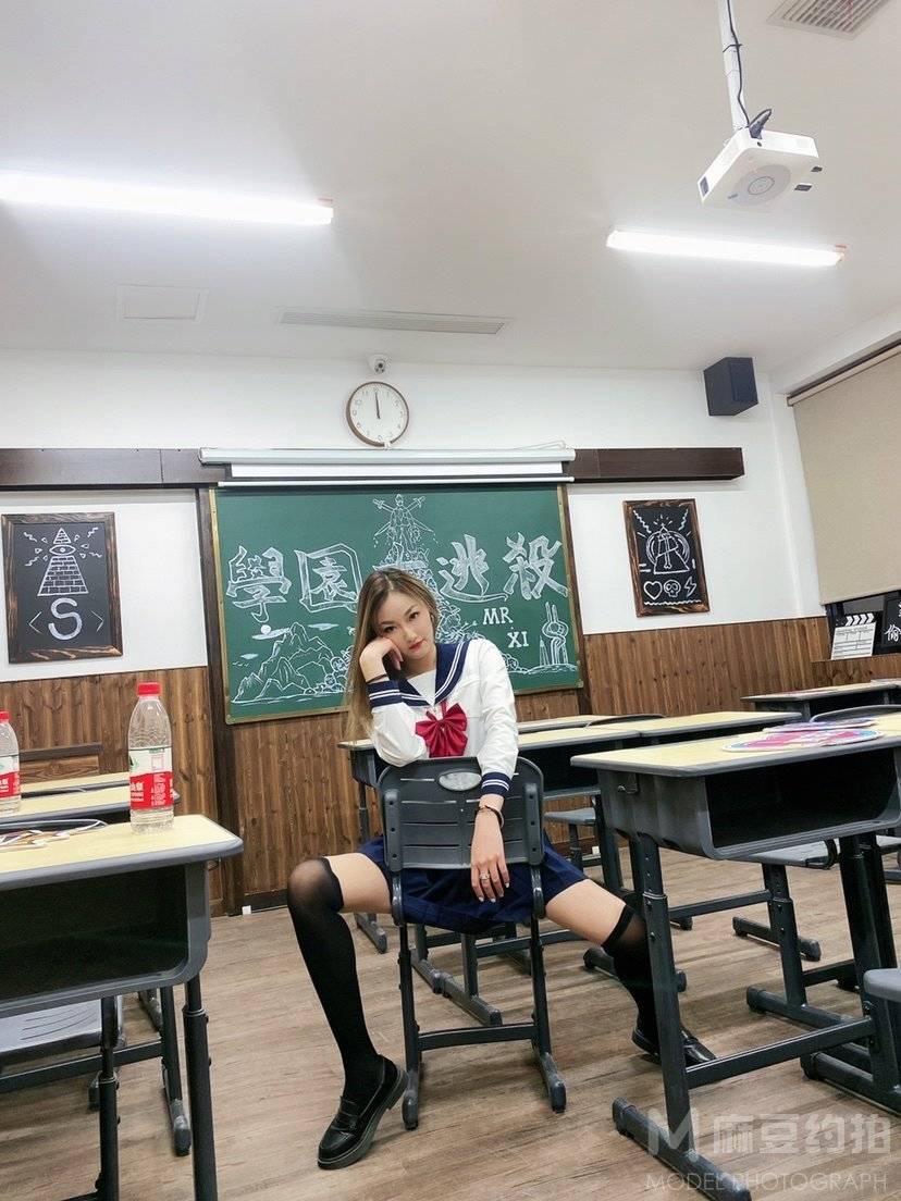 校园模特