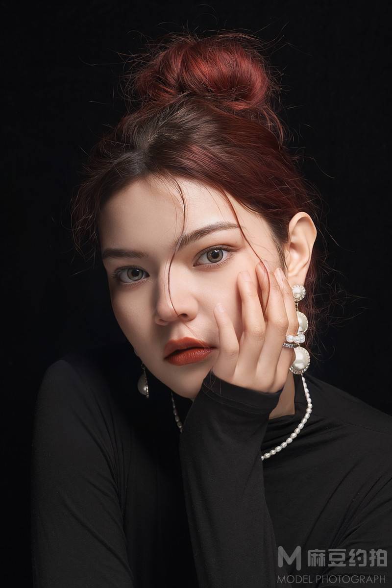 情绪模特
