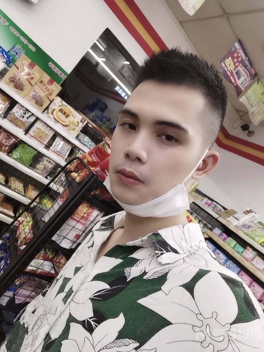 黑白模特