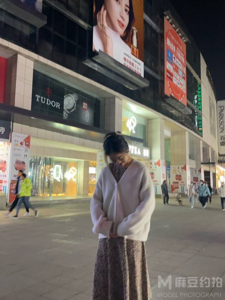 清新模特