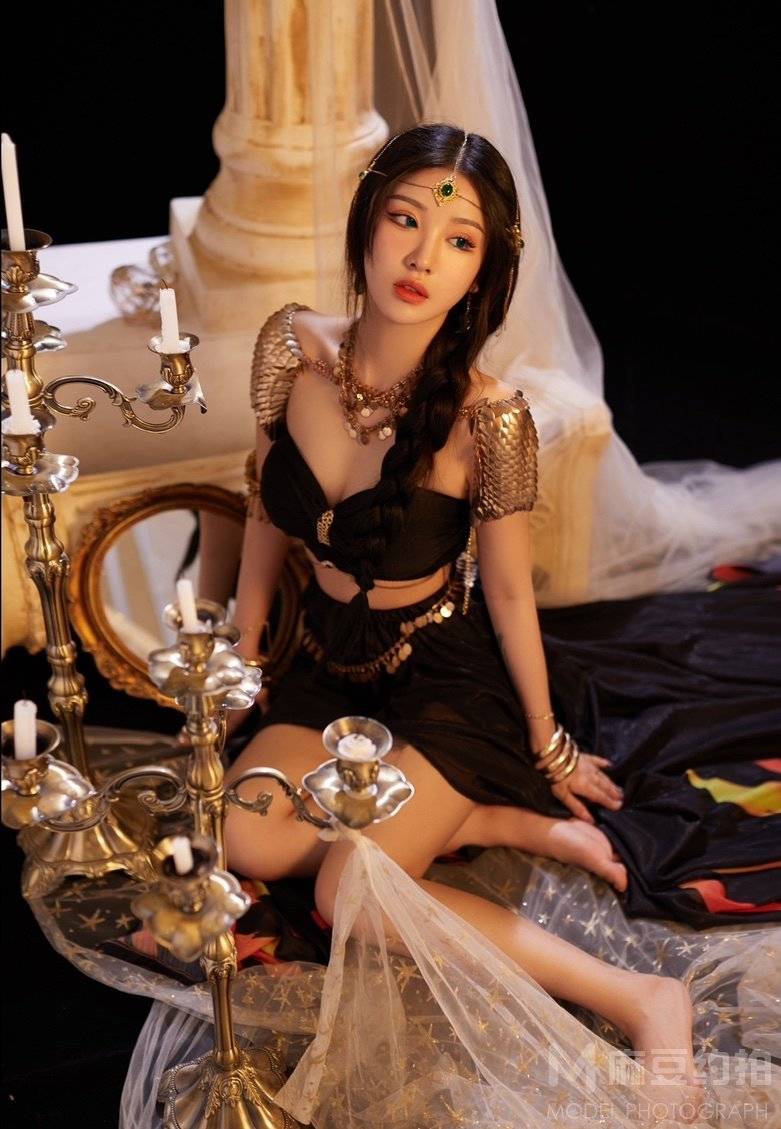 妆容模特