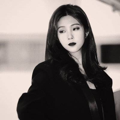 黑白模特