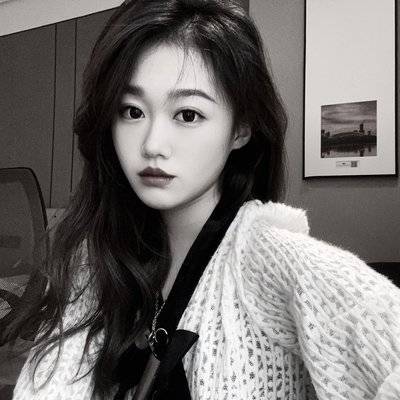 黑白模特