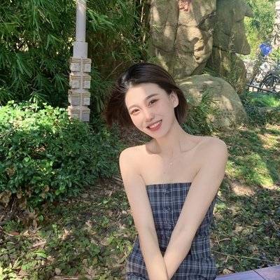 黑白模特