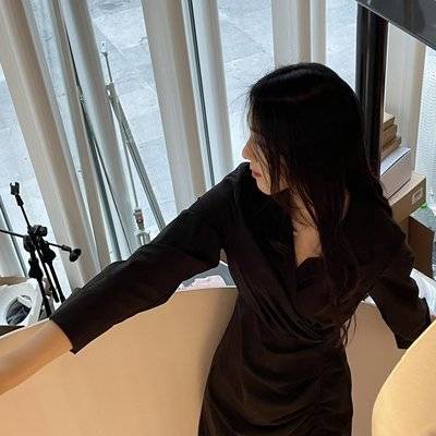 黑白模特