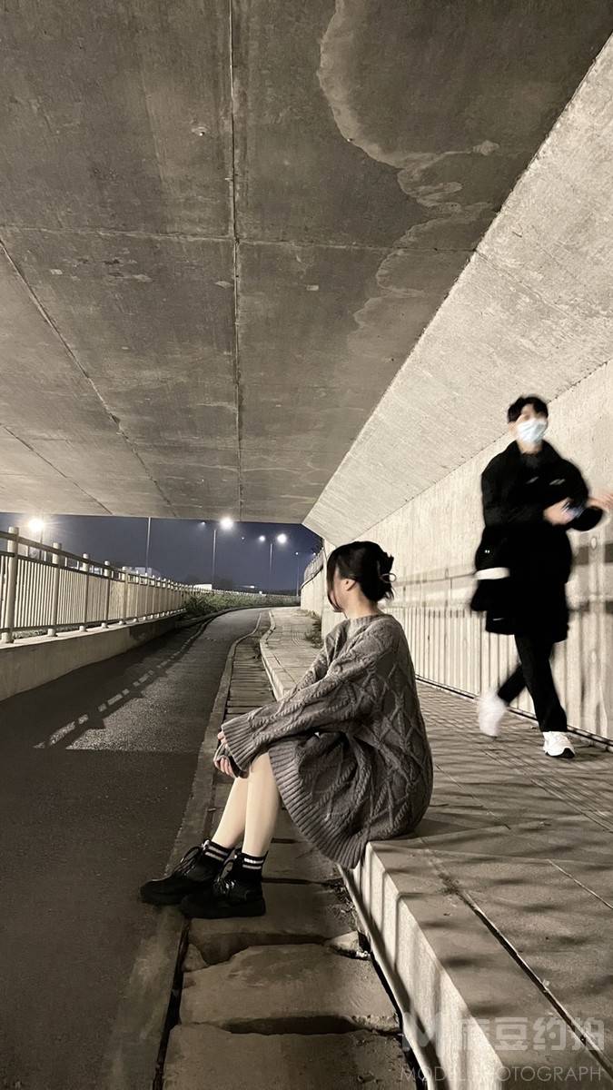 夜景模特