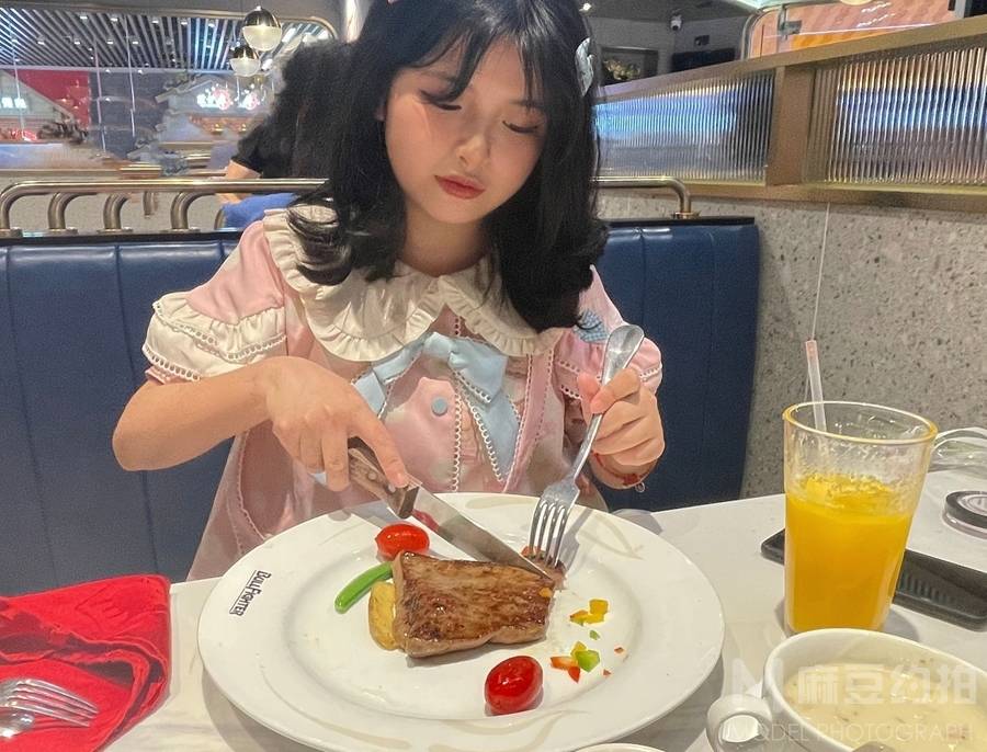 少女模特