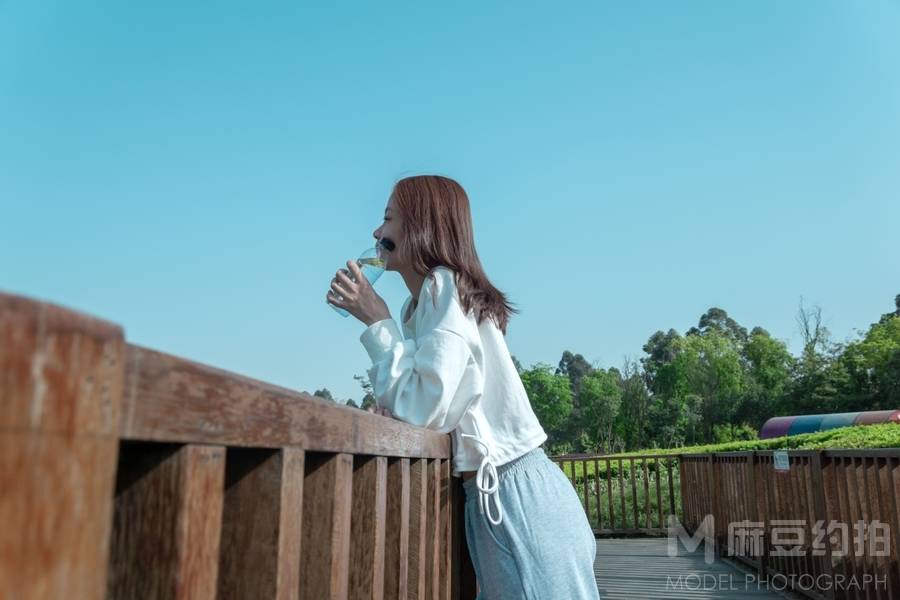 清新模特